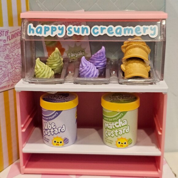 MGA's Miniverse Make It Mini Spaces "Happy Sun Creamery" Table Display - Picture 1 of 4